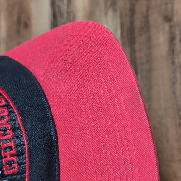 Vintage Chicago Bulls Drew Pearson Alternative  Logo SnapBack Hat NBA - Picture 8 of 8